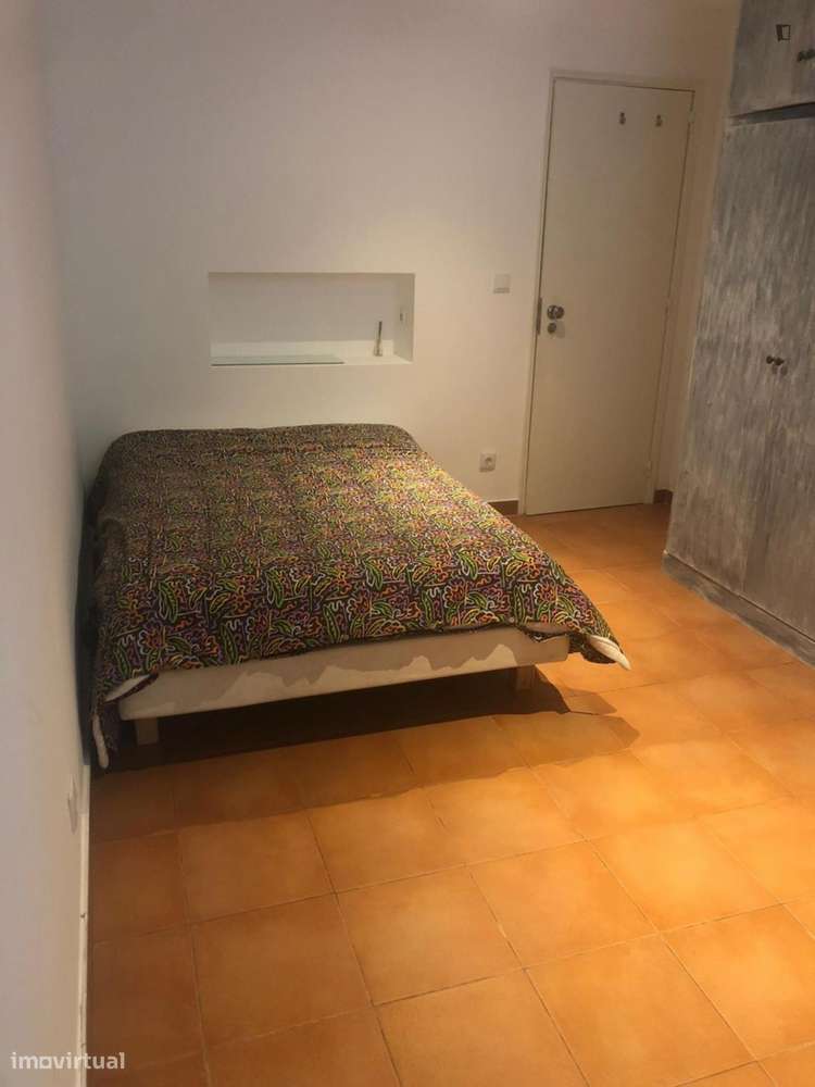 Quarto - localizado em Marquês de Pombal Lisbon - Grande imagem: 3/10