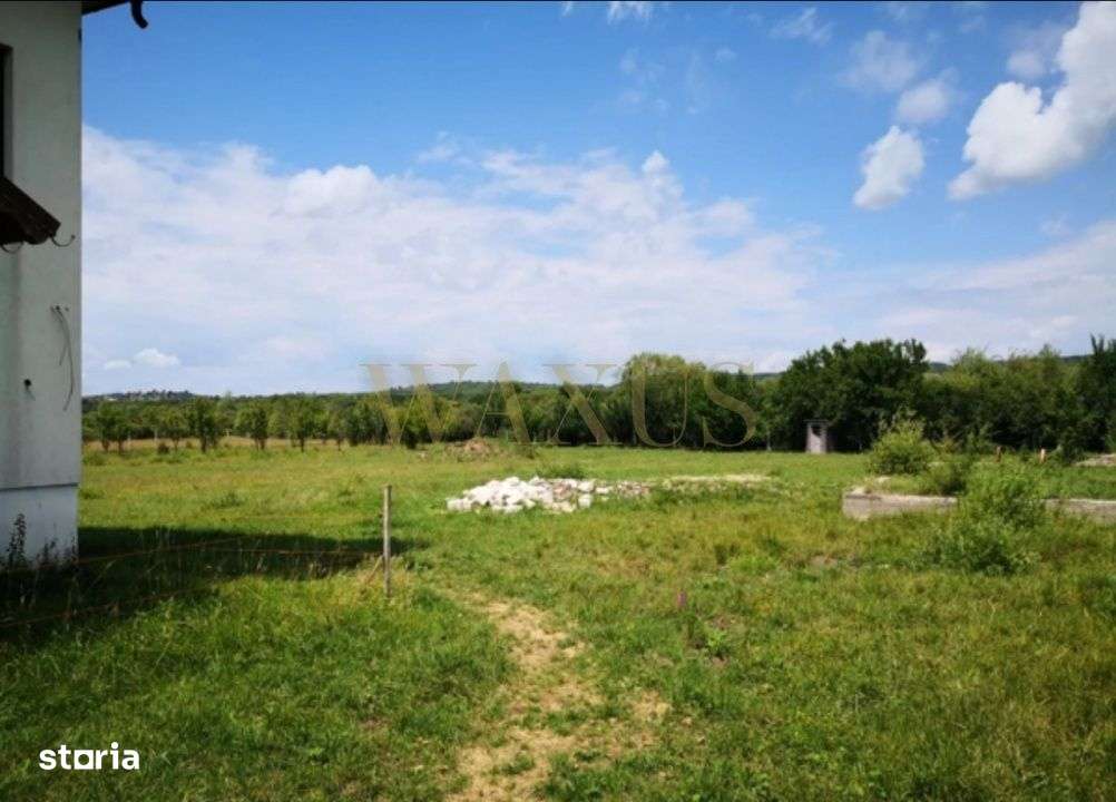 Casa cu 2 nivele,6 camere,70 arii de teren - Imagine principală: 5/8