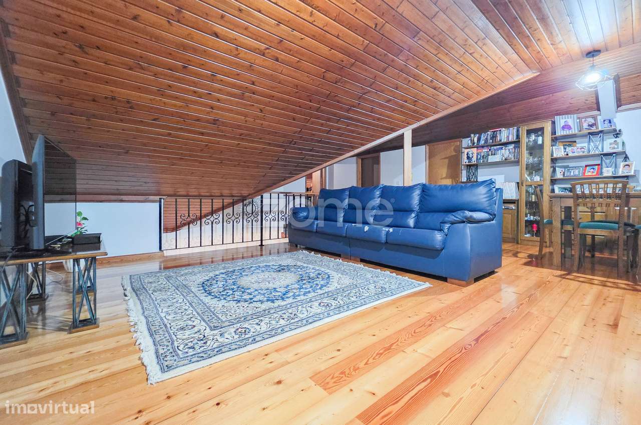 Moradia T4+1 na Ilha do Pico com Terraço Panorâmico e Vista Mar-21