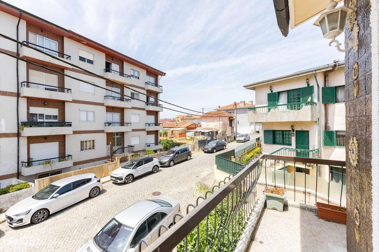Moradia T3+1 Renovada em Fânzeres (Seixo).Garagem, Jardim e...-21