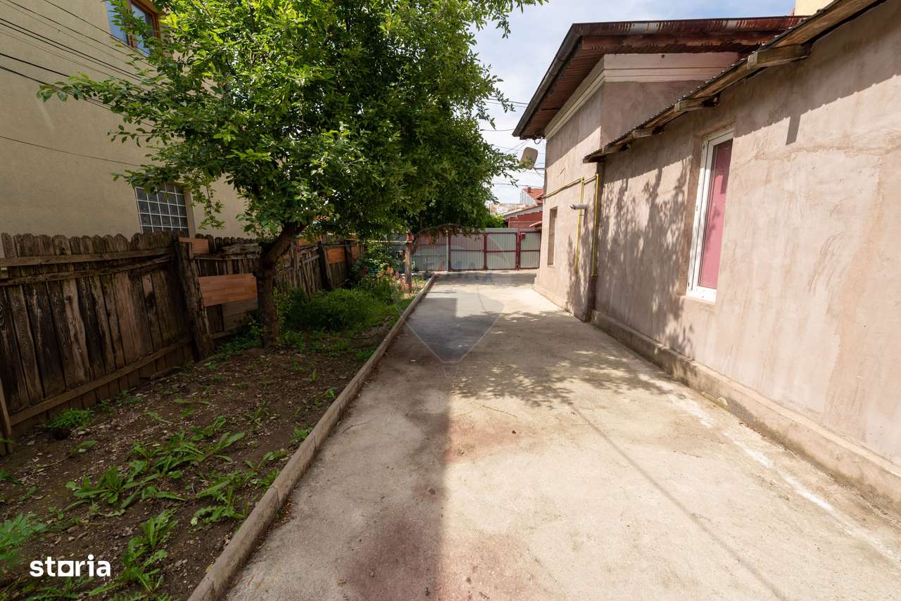 Vanzare casa 3 camere,  Piata 16 Februarie - Imagine principală: 4/17