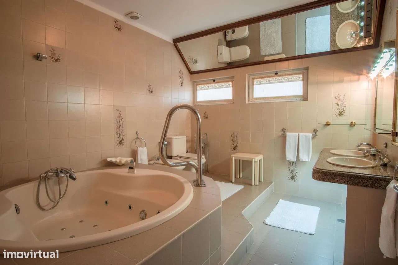 Moradia T5 com Piscina - Esposende-9