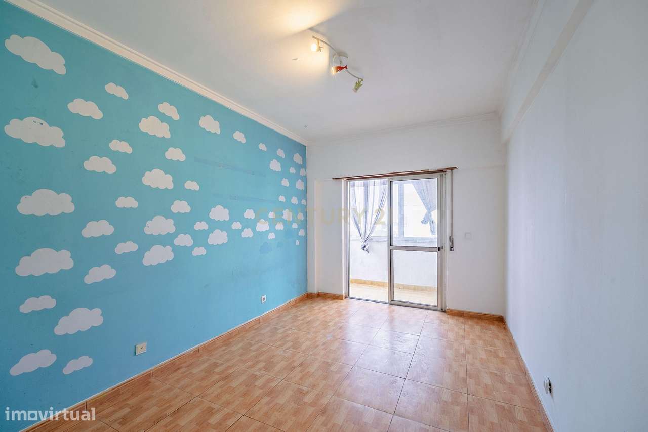 Apartamento T3 com Vista Rio Arrentela-8