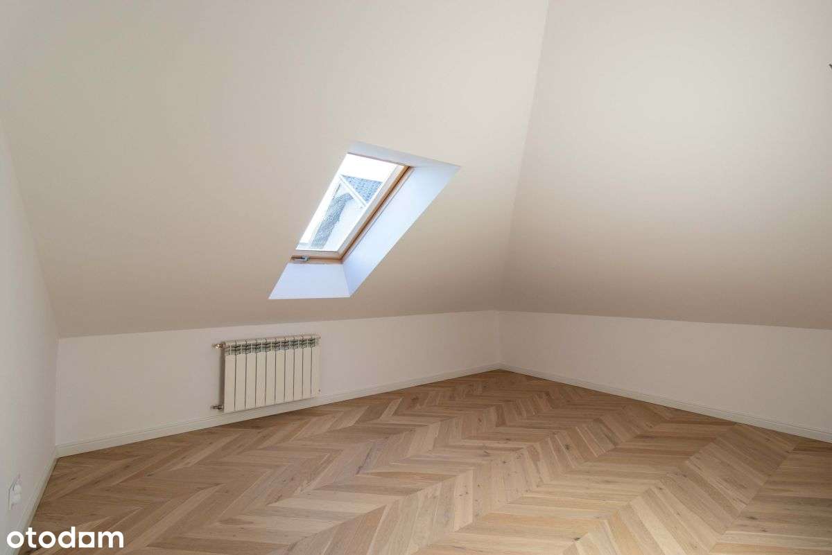 Otoczony zielenią nowoczesny dom w Brzezinach-14