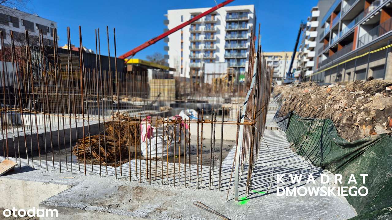 Kwadrat Dmowskiego - ul. R. Dmowskiego 103-15