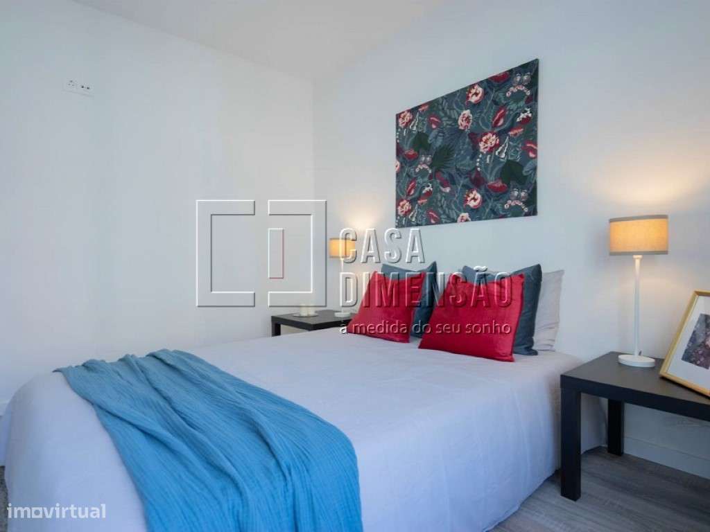 Apartamento de tipologia T3 com varanda, mobilado e equipado em Ben...-44
