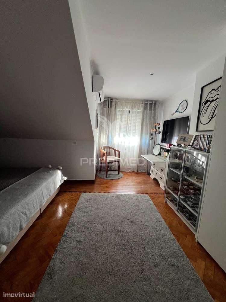 Moradia V4 junto à Praia na Costa da Caparica - Grande imagem: 2/5