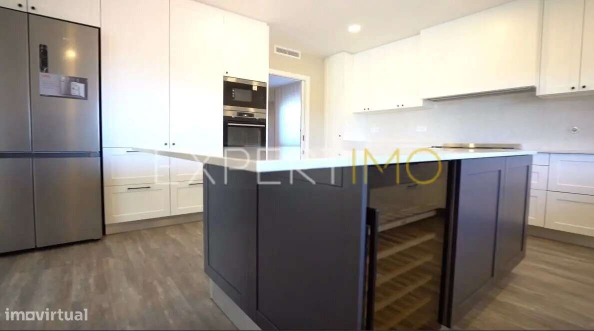 Moradia V4 à 12 km praia de S.Pedro de Moel - Leiria - Marinha Grande - Grande imagem: 3/25