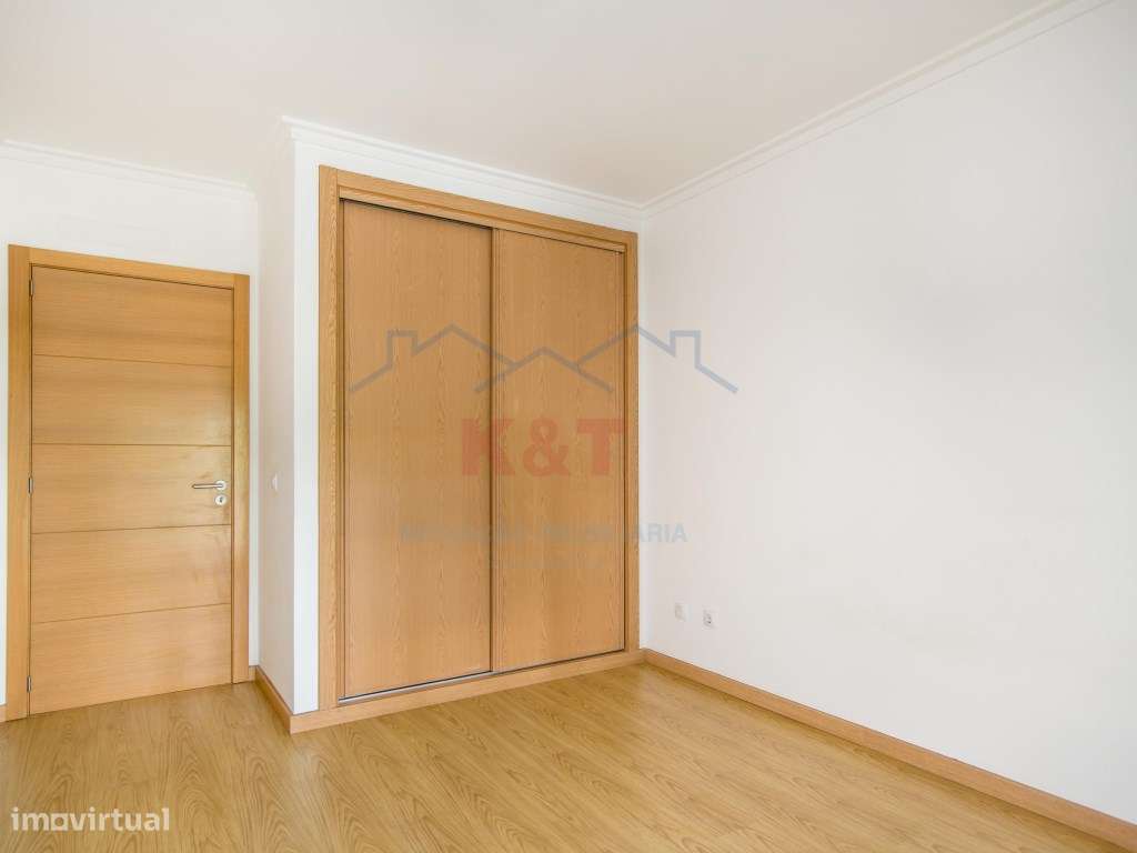 Apartamento T2 nos Jardins do Amparo-10