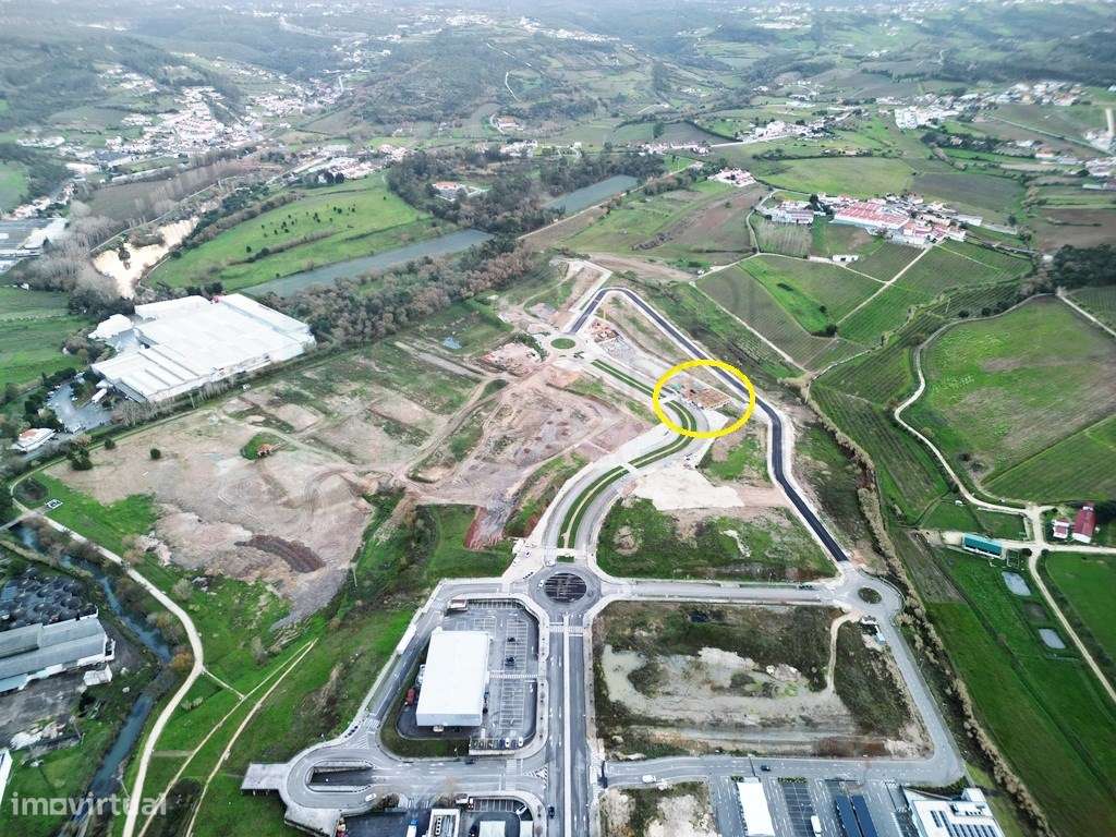 Novo apartamento T2, terraço e garagem box, junto ao centro Alcobaça-19