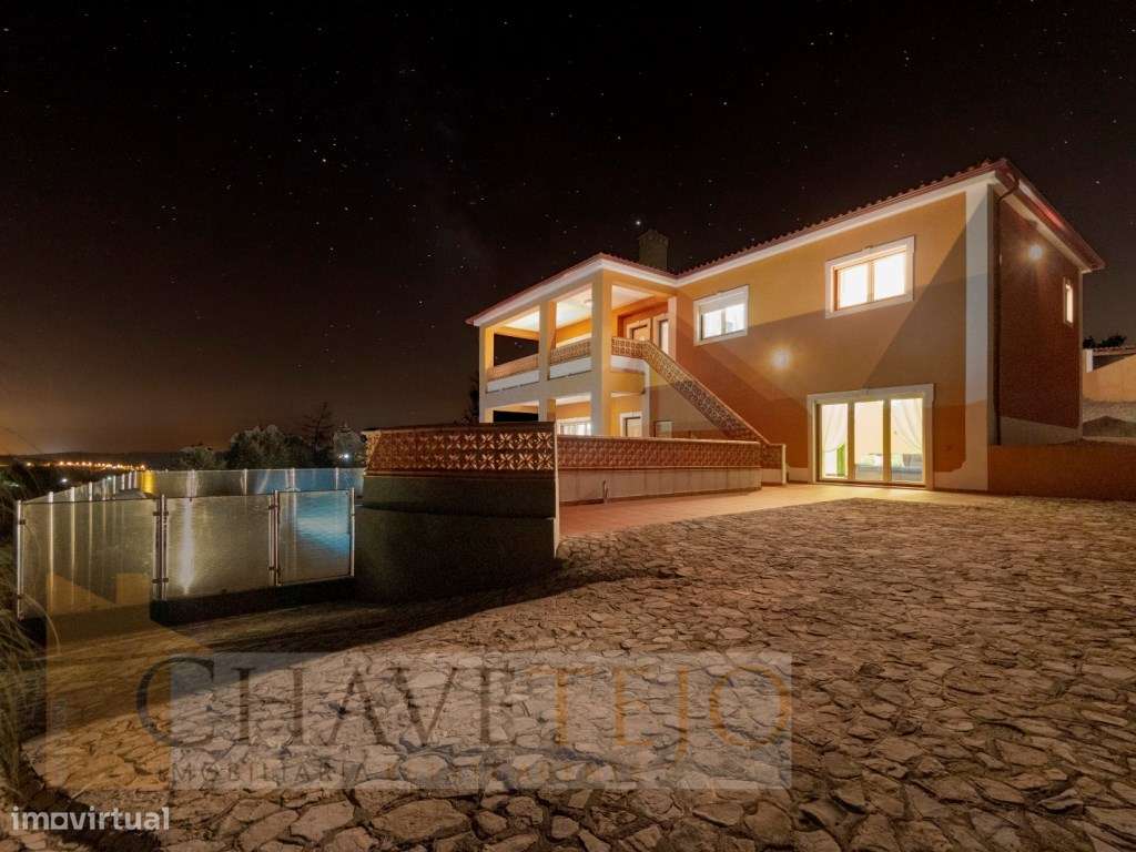 Moradia com acabamentos de luxo, mobilada e com piscina, para venda... - Grande imagem: 5/59