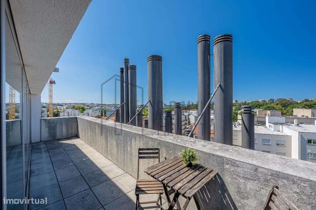 T1 com terraço, para venda-18