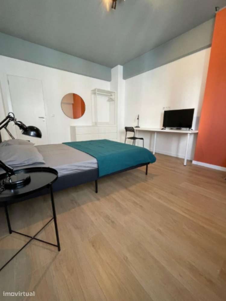 Quarto - localizado em Setubal - Grande imagem: 3/10