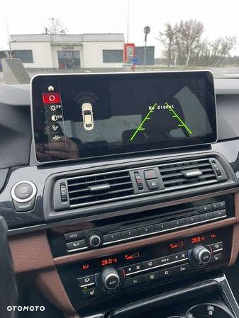 BMW Seria 5 528i Touring Sport-Aut - 13