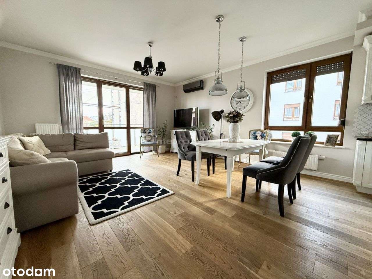 Słoneczne mieszkanie z bardzo dużym balkonem.-6