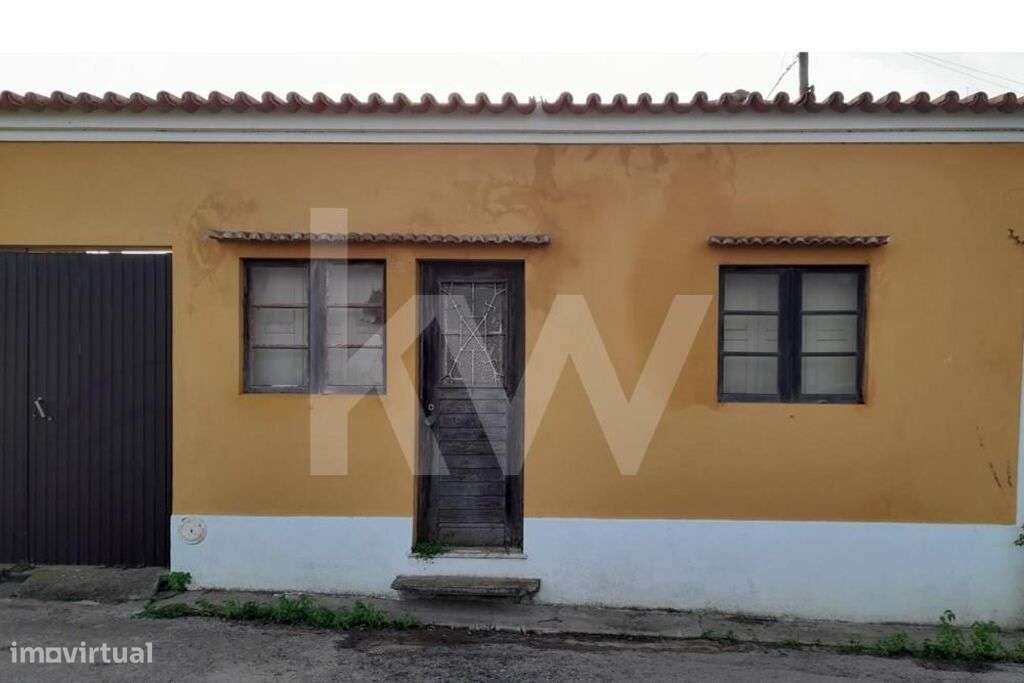 Moradia T3 com terreno de 1218m2 com possibilidade de construção - Grande imagem: 2/7