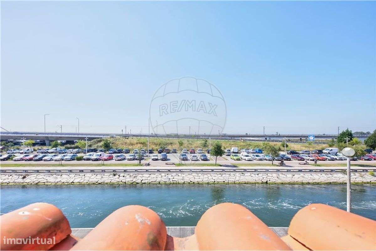 Apartamento T4 para venda no centro de Aveiro-40