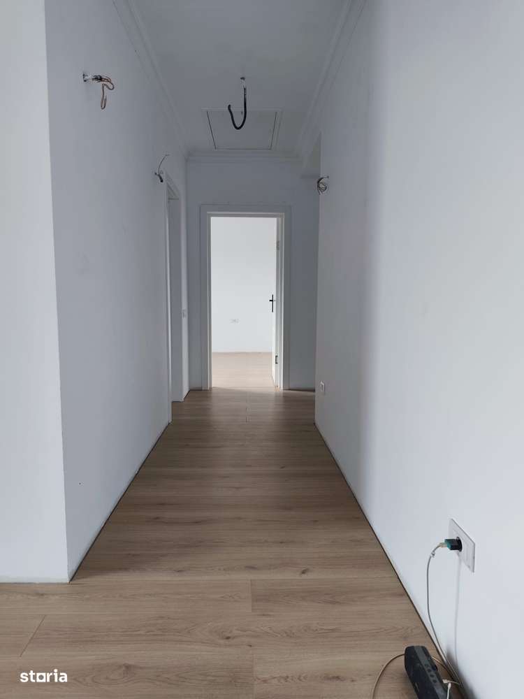 FARA COMISIOANE Sabareni casa cu 4 camere 2 bai PARTER placa asfalt-7