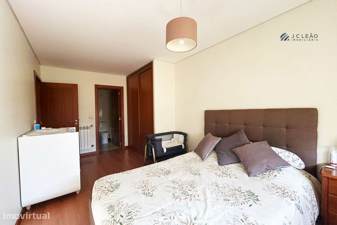 Apartamento T2 em Custóias-13