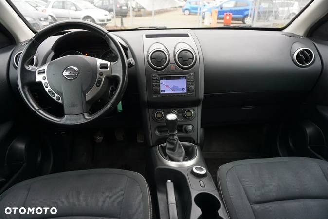 Nissan Qashqai 2.0 4x4 Tekna - 12