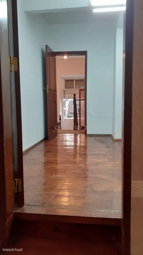 Apartamento T2 -  Av. General Roçadas - Penha de França - Grande imagem: 2/10