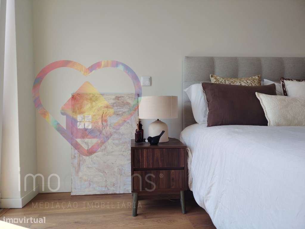 Apartamento T2 , Ultimo Piso, com vista Rio Tejo em Vialonga - Lisboa-19
