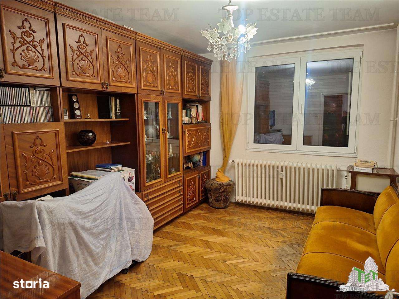 Apartament cu 3 camere langa scoala cu o pozitionare strategica.