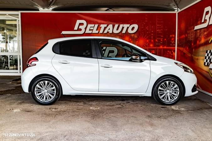 Peugeot 208 1.6 BlueHDi Style - 4