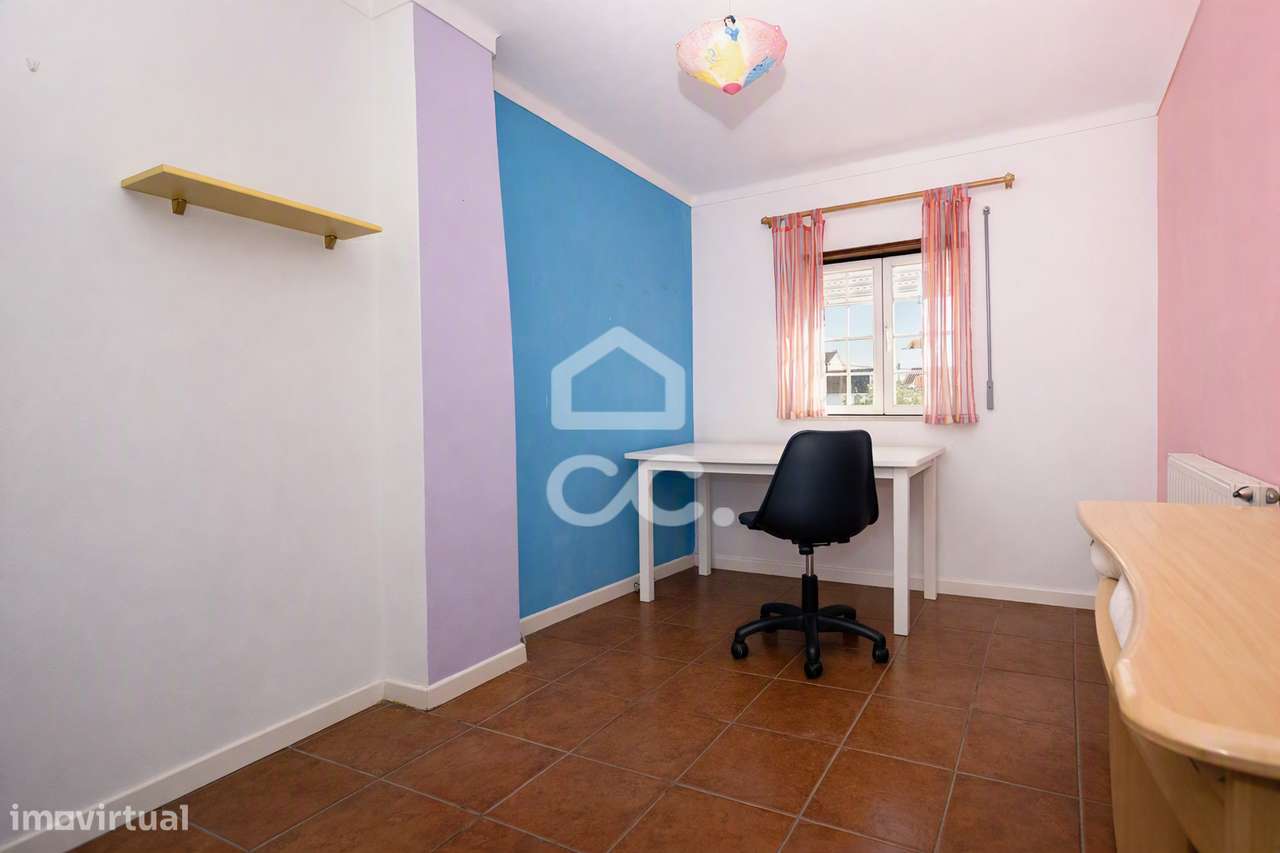 Moradia T3 c/ Garagem, Quintal e Terraço no Bairro da Casinha, em Évor-7