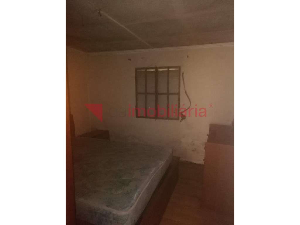 Moradia em Abrigada-5