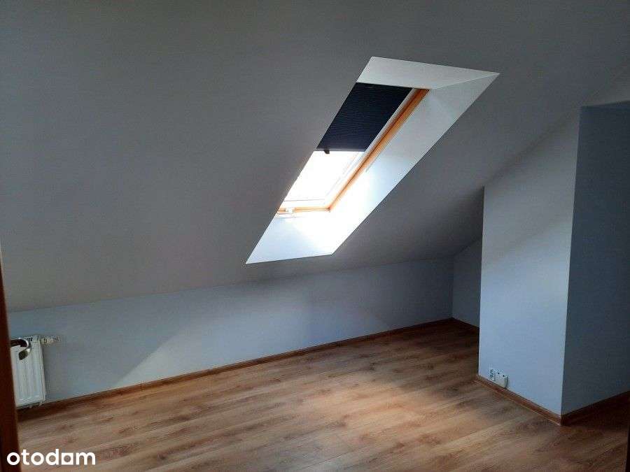 Przestronne i wygodne dwupoziomowe z garażem!-18