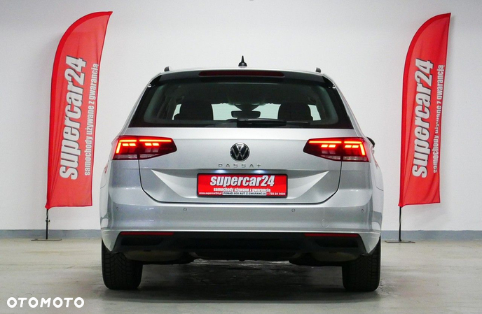 Volkswagen Passat - 8