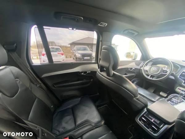 Volvo XC 90 D5 AWD Geartronic RDesign - 10