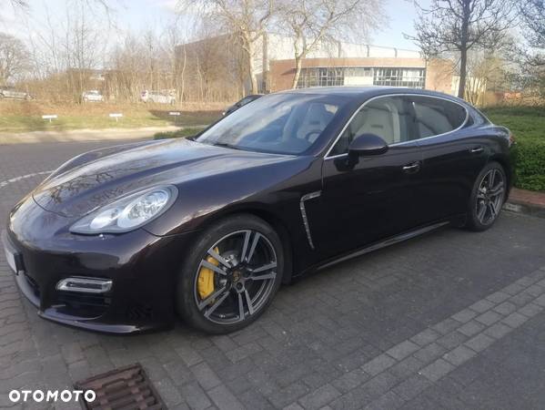 Porsche Panamera Turbo S PDK - 2