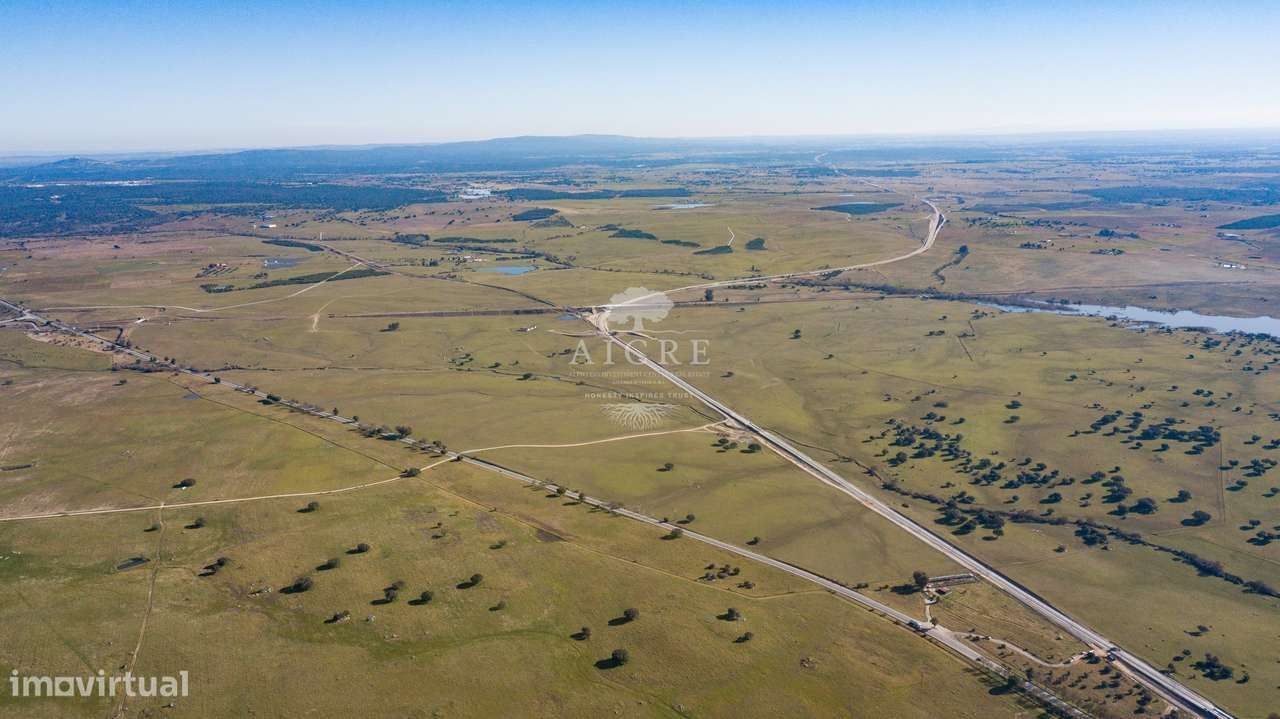 Herdade  junto a Évora - Grande imagem: 2/17