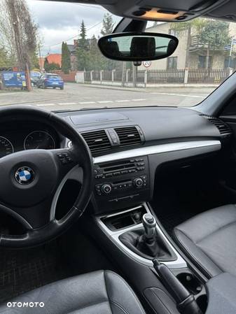 BMW Seria 1 118d - 28