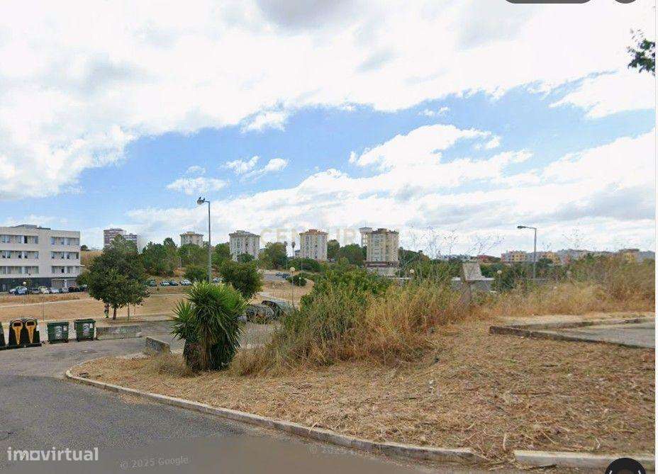 Lote terreno com área total 873,20 m2  para construção de 8 moradias-9