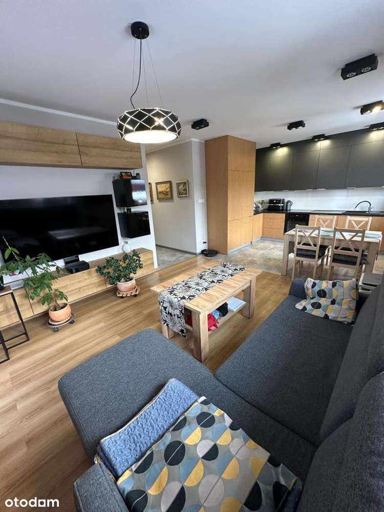 Umeblowany apartament z tarasem i parkingiem!-0