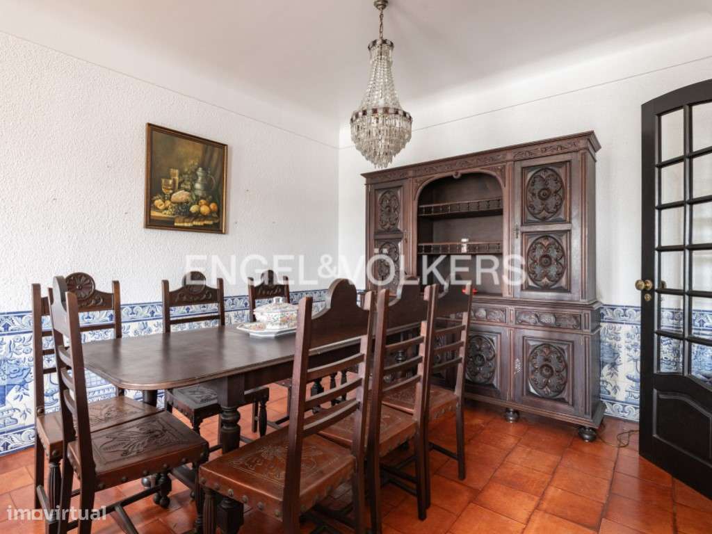 Excelente moradia T6 com AL situada no centro de Almeirim-17