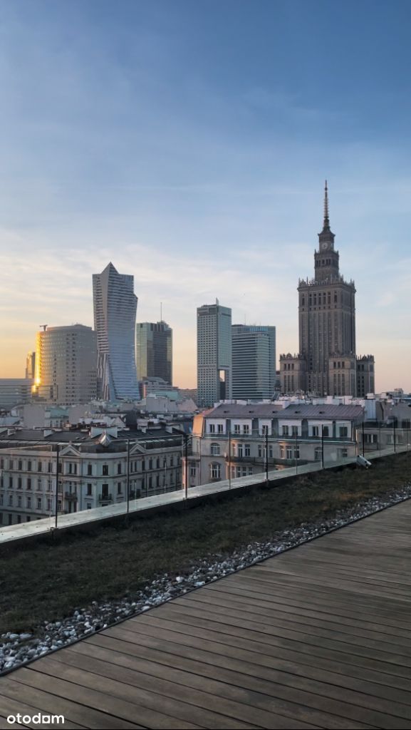 Pokój biurowy przy Metrze Centrum