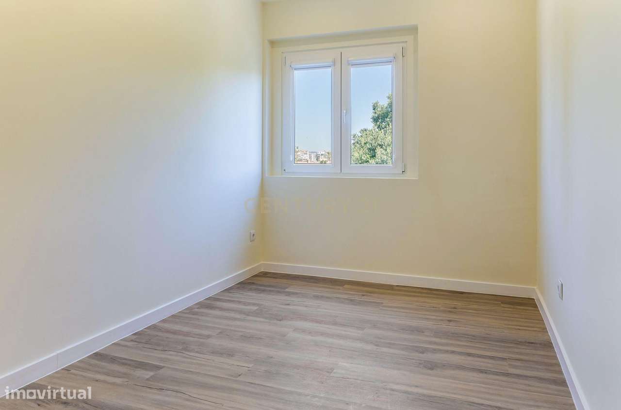 Apartamento T4 integralmente renovado em Alvalade, Lisboa. Em Venda!-13