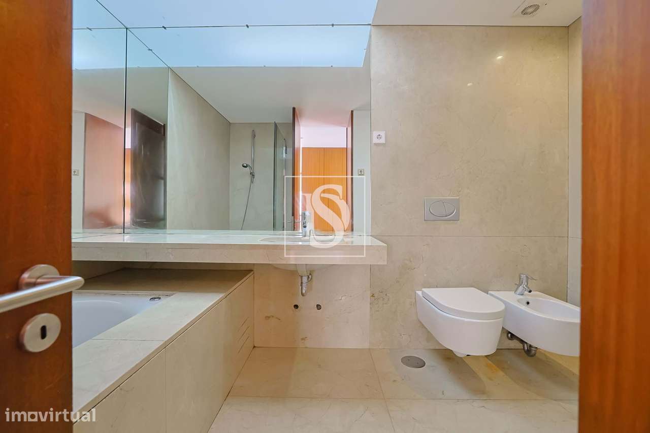 Moradia T3 individual com jardim e garagem na Póvoa de Varzim-21