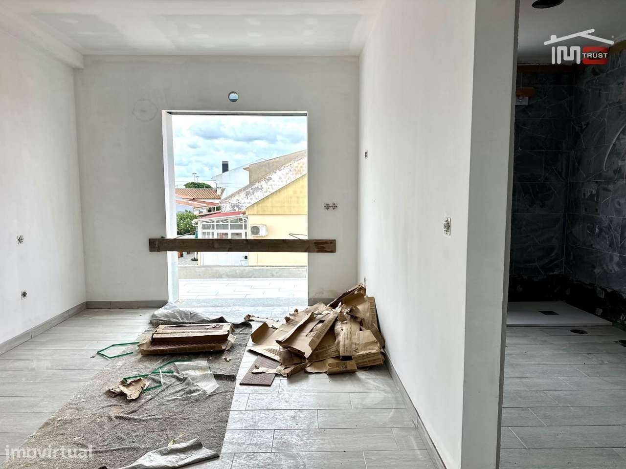 Incrível Moradia T4+1 - Com 612M2 de Terreno-18