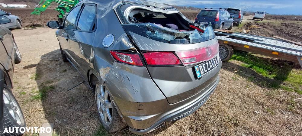 Dezmembrari Honda Civic 2007 Hatchback 2.2 I-CDTI - 3