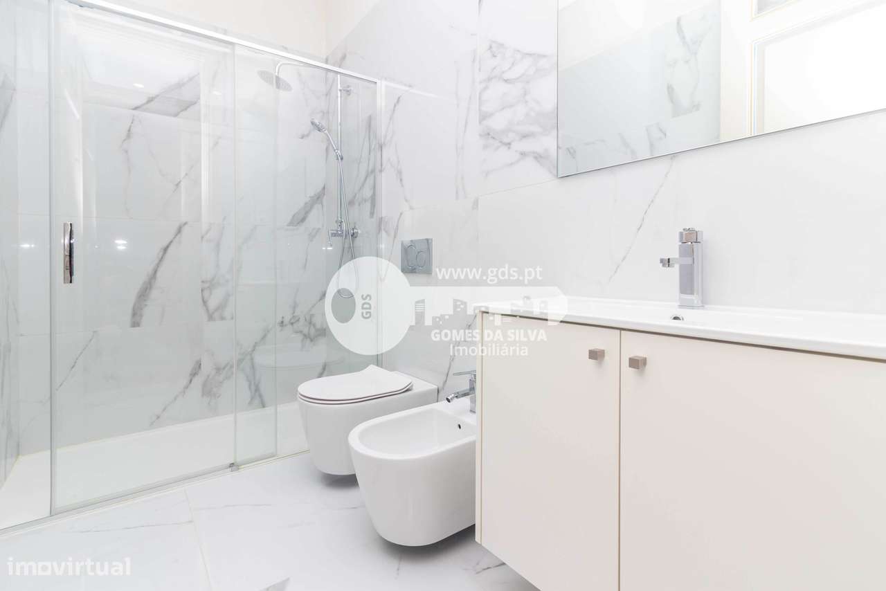 Apartamento T1 - 2º piso frente - Grande imagem: 5/23