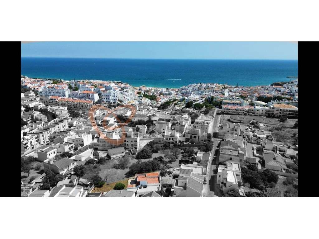 Moradia Térrea com Vista Mar no Centro de Albufeira - Grande imagem: 3/48
