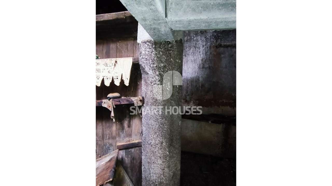 Solar em Ázere p/ reconstruir-5