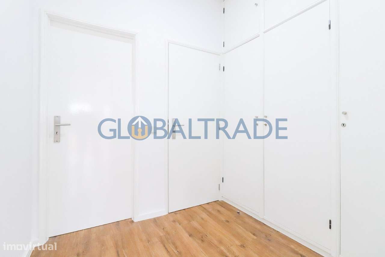 Apartamento T3 Renovado & Equipado em Águas Santas-40