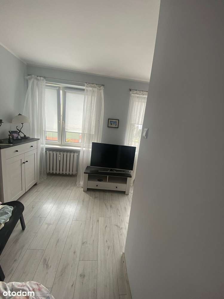 Mieszkanie o pow. 48.03m2, balkon, umeblowane, IV piętro, Os. Widok-3