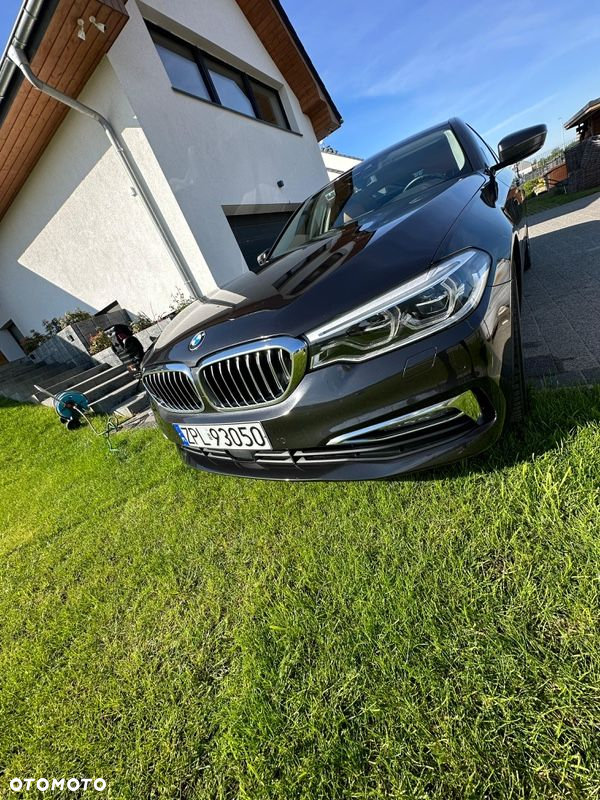 BMW Seria 5 520d xDrive Luxury Line - 4